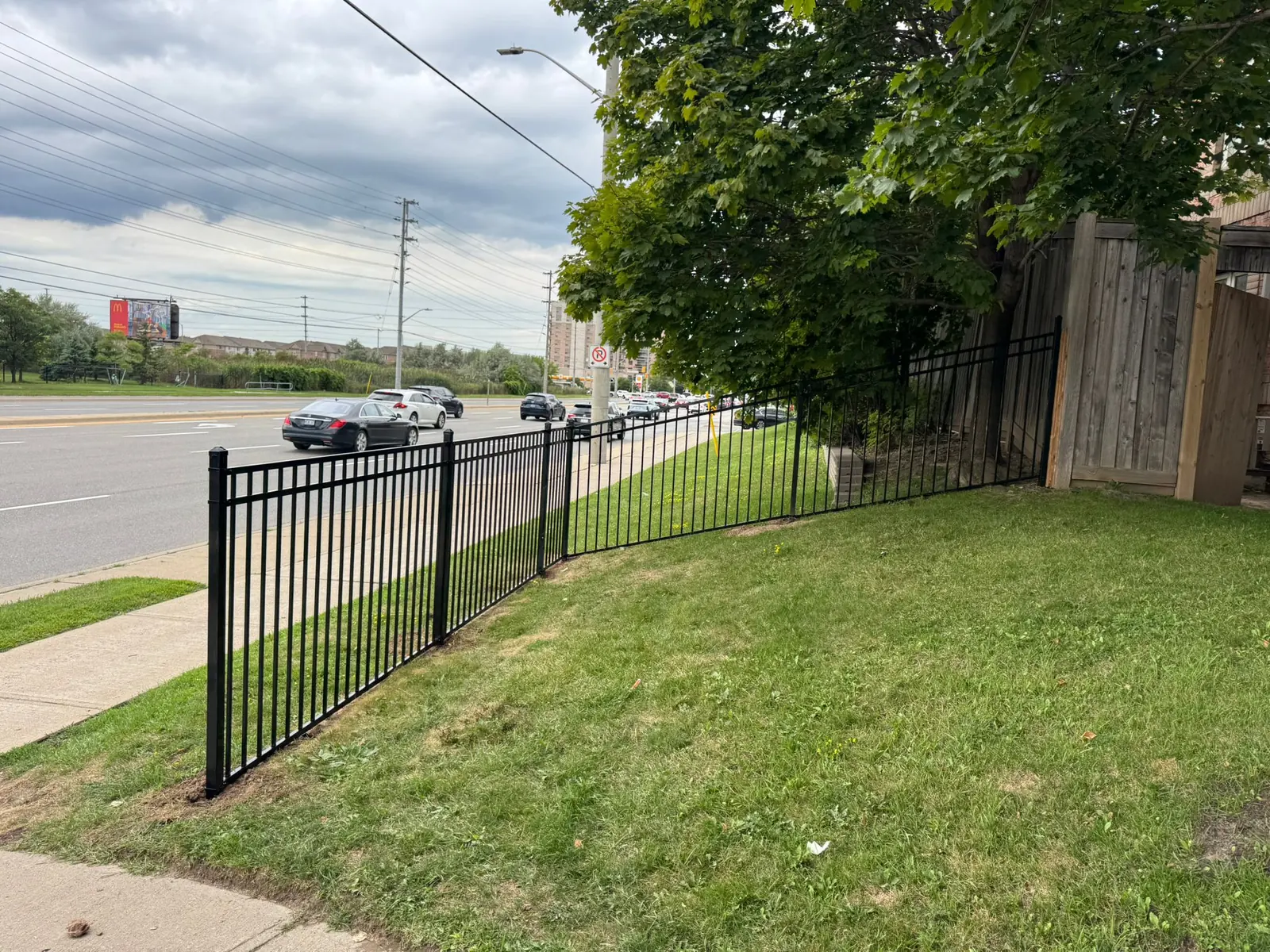 Commercial Fencing & Gates